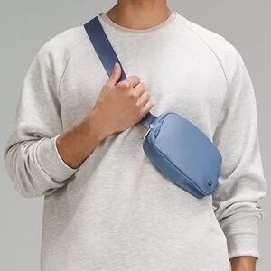 Lululemon NWT Everywhere Belt Bag Oasis Blue